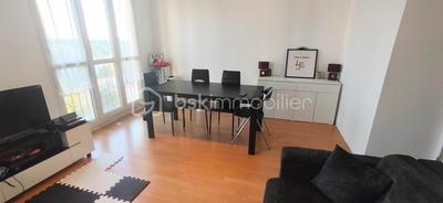 Appartement - 75 m² - 4 pièces