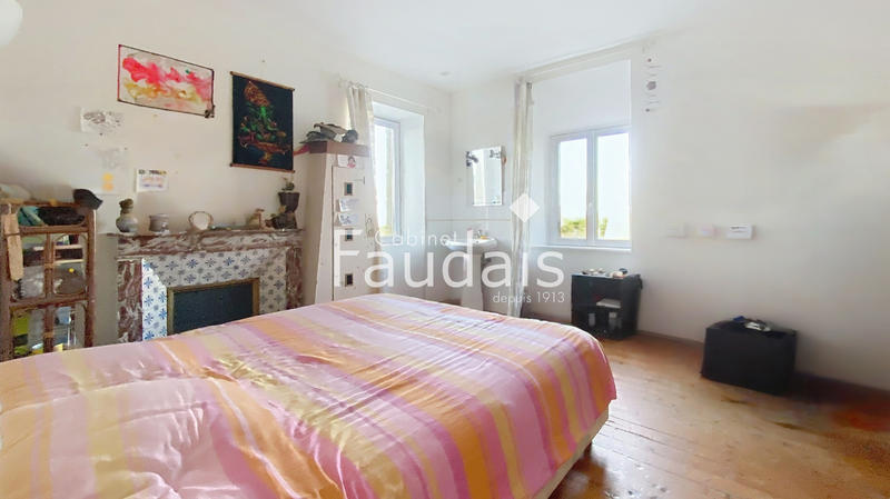 Propriété - 329 m² - 10 pièces