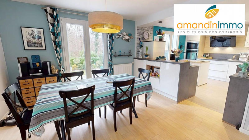 Maison - 98 m² - 7 pièces