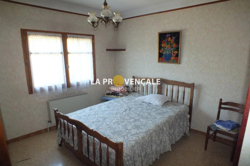 Villa - 90 m² - 4 pièces