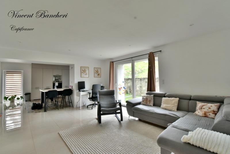 Maison - 121 m² - 4 pièces