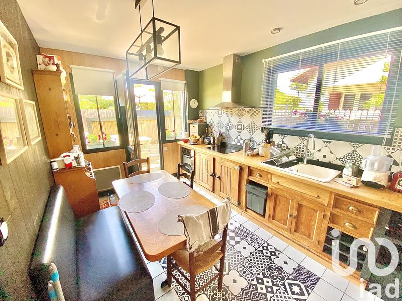 Maison - 140 m² - 8 pièces