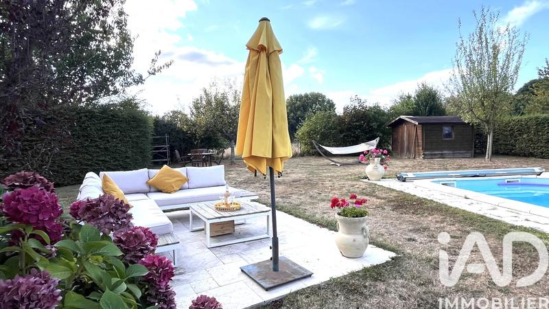 Maison - 264 m² - 9 pièces