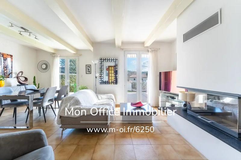 Maison - 115 m² - 5 pièces