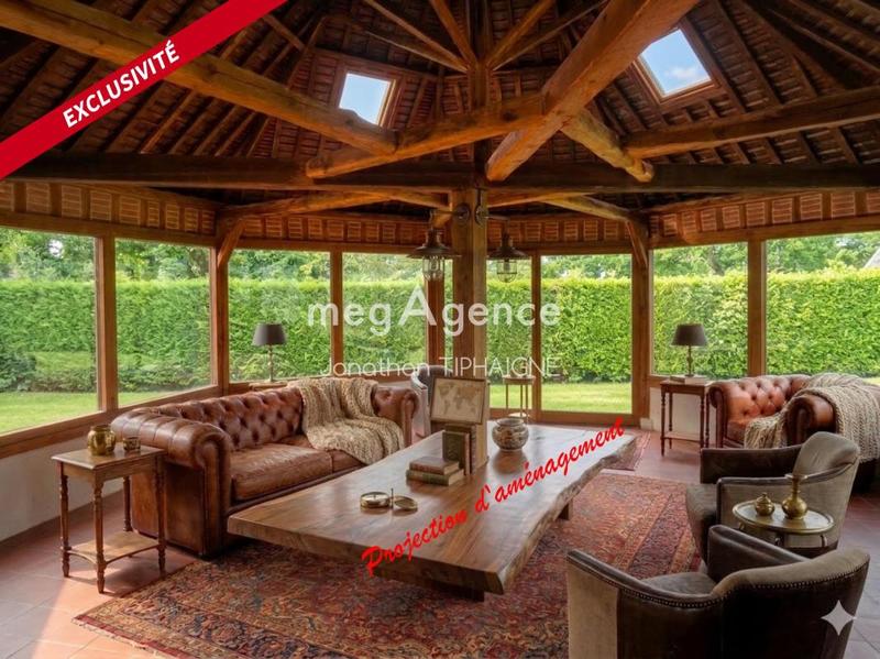 Maison - 220 m² - 7 pièces