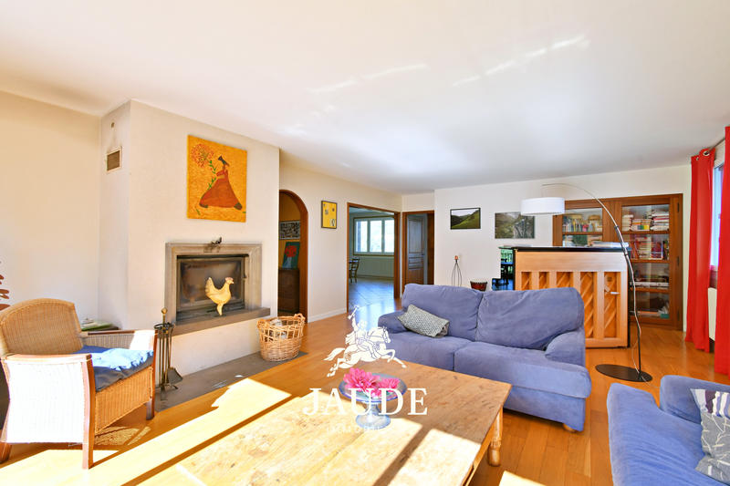 Maison - 221 m² - 10 pièces