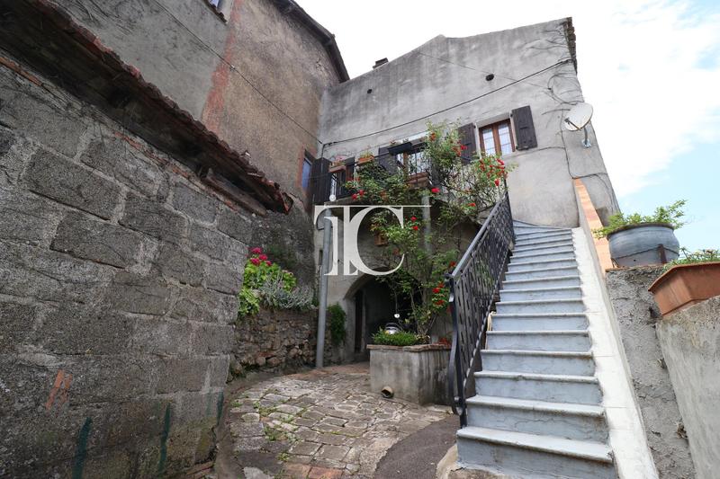 Maison - 192 m² - 7 pièces