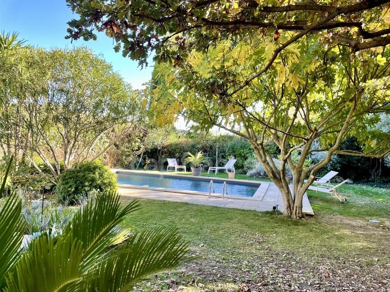 Maison - 180 m² - 6 pièces