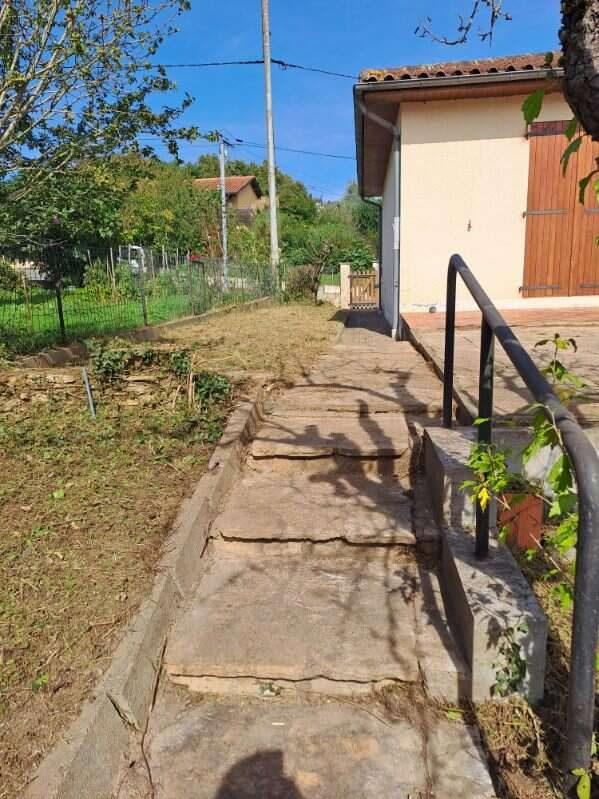 Villa - 90 m² - 5 pièces