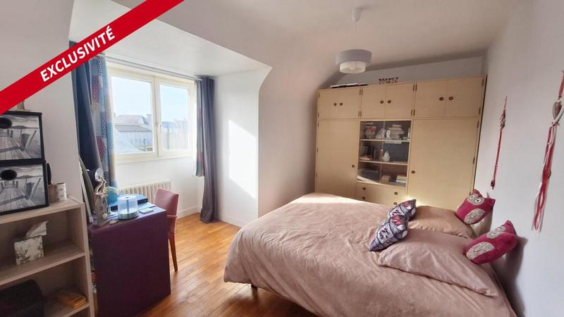 Maison - 189 m² - 9 pièces