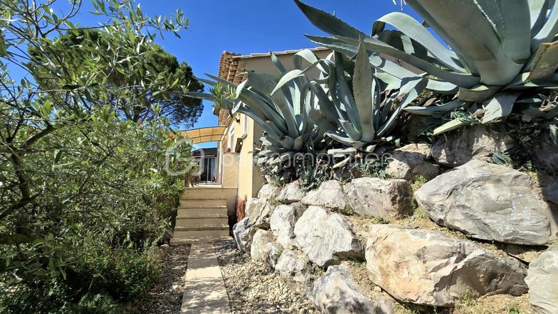 Villa - 156 m² - 6 pièces