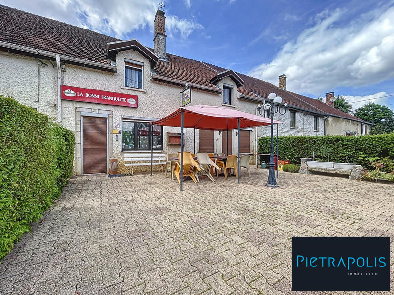 Maison ancienne - 257 m² - 7 pièces