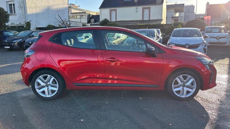 Renault Clio V E-Tech full hybrid 145 Evolution