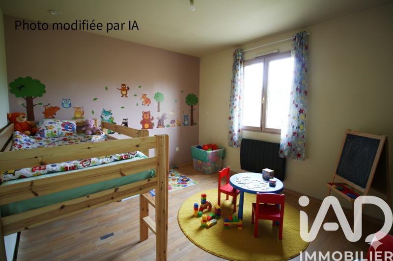 Maison - 99 m² - 5 pièces