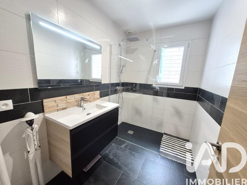 Maison - 104 m² - 4 pièces