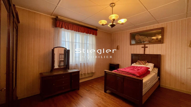 Maison - 98 m² - 4 pièces