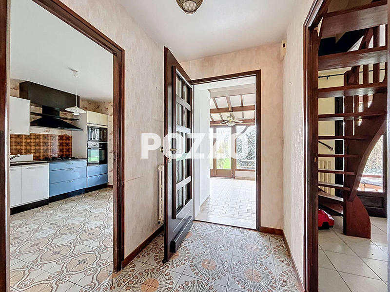 Maison - 90 m² - 5 pièces