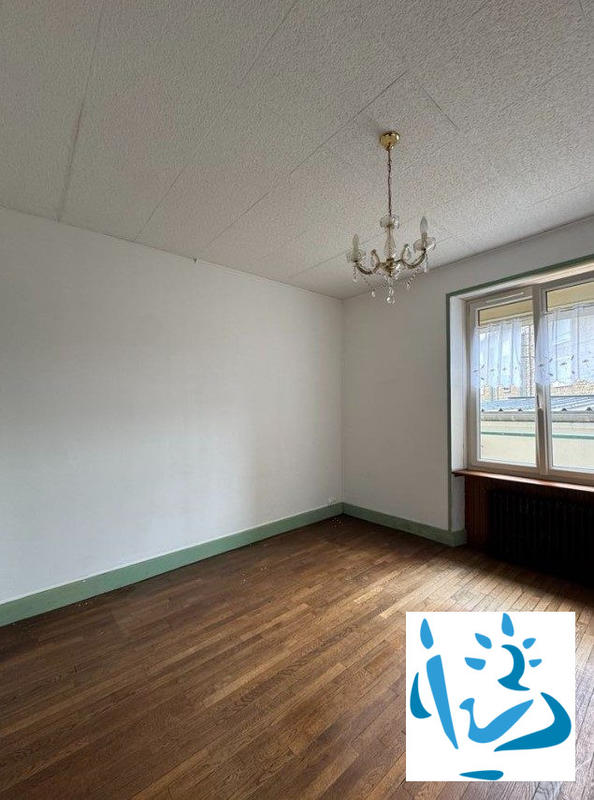 Appartement - 89 m² - 6 pièces