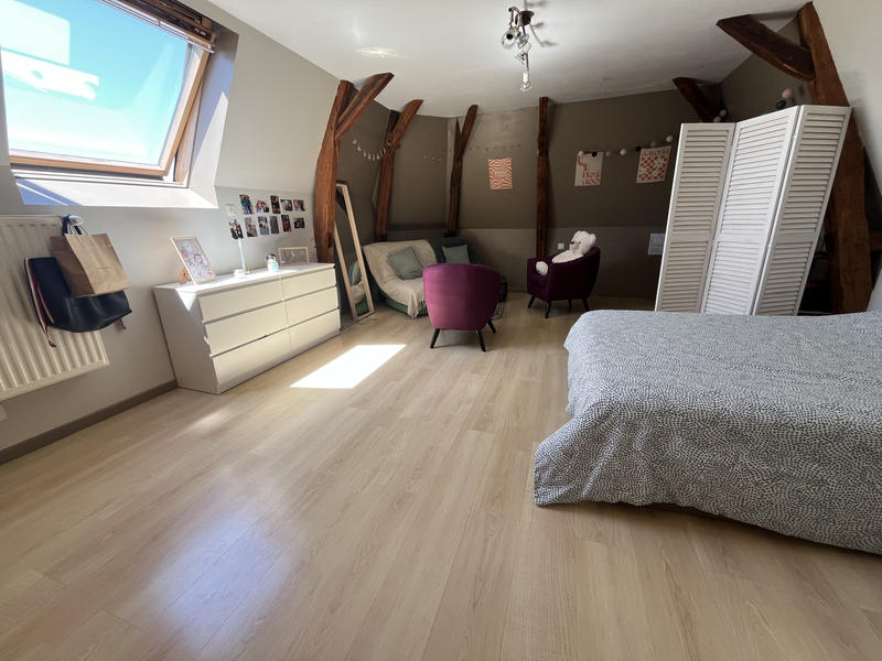 Maison - 140 m² - 5 pièces