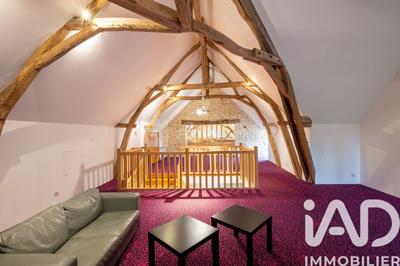 Maison - 561 m² - 35 pièces