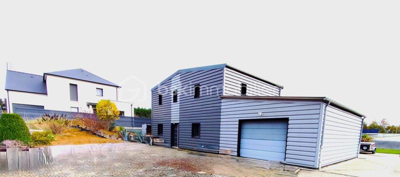 Maison - 167 m² - 9 pièces