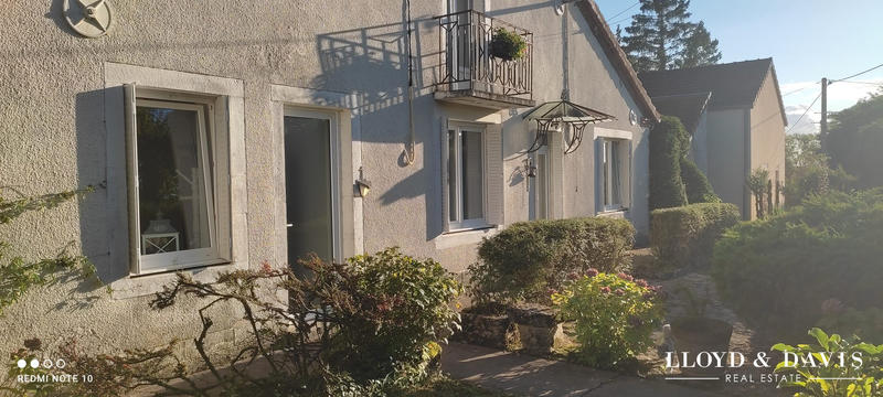 Maison - 210 m² - 7 pièces