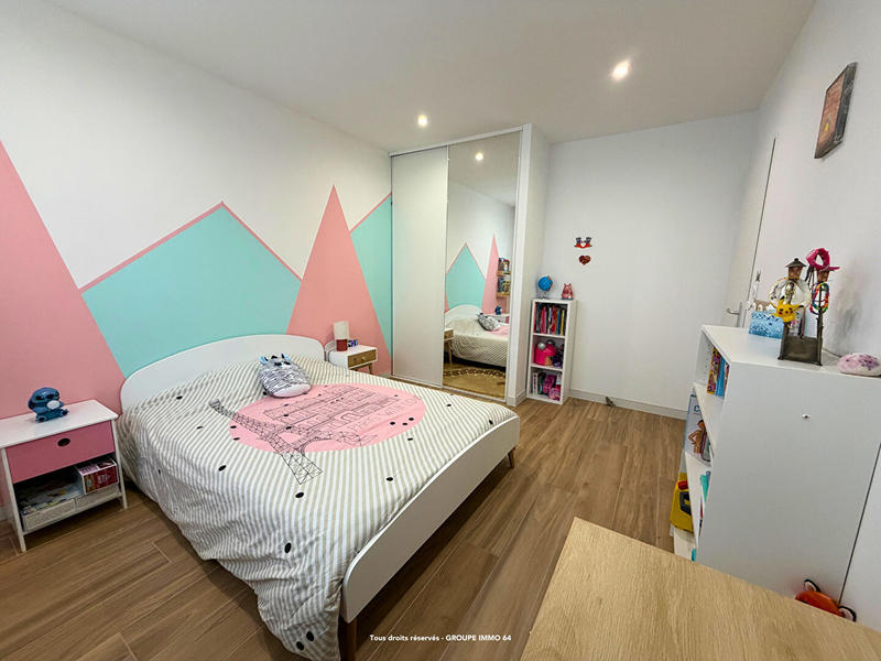 Maison - 147 m² - 6 pièces