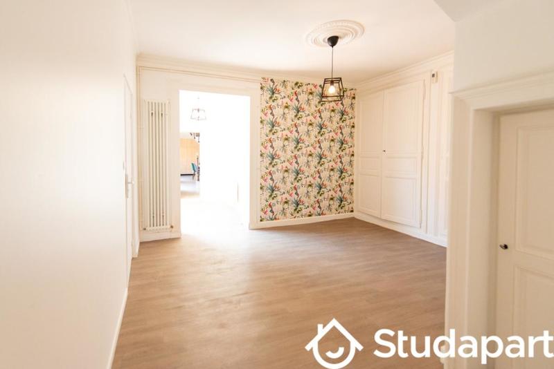 Chambre - 14 m² - 1 pièce