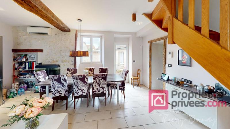 Maison - 210 m² - 7 pièces