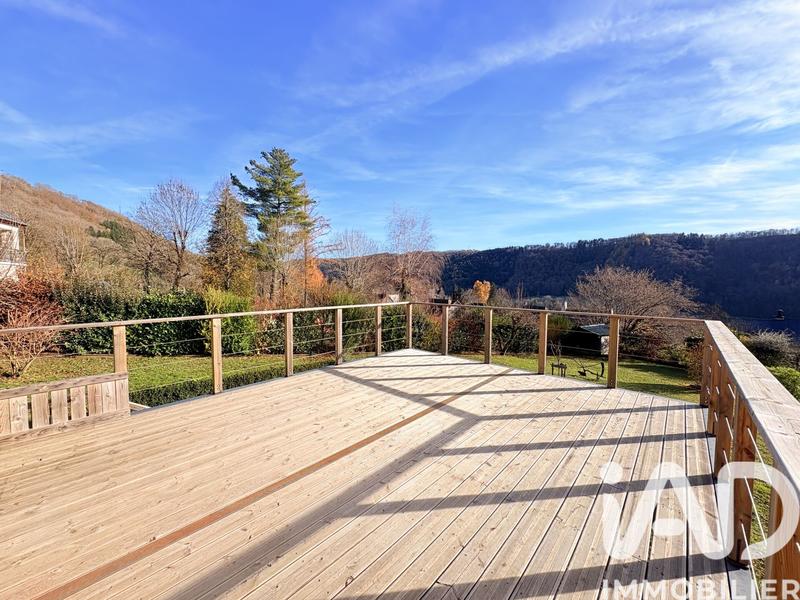 Maison - 151 m² - 6 pièces