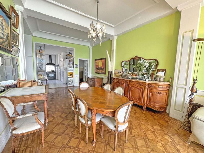 Appartement - 144 m² - 4 pièces