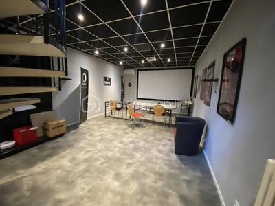 Local commercial - 129 m² - 4 pièces