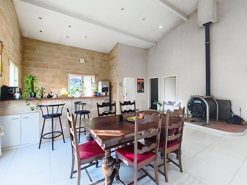 Maison - 175 m² - 6 pièces