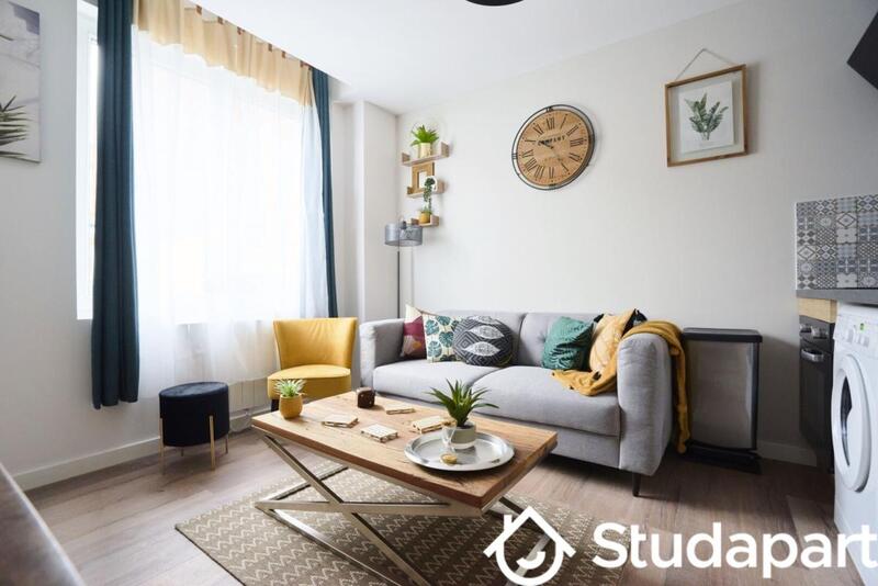 Chambre - 11 m² - 1 pièce