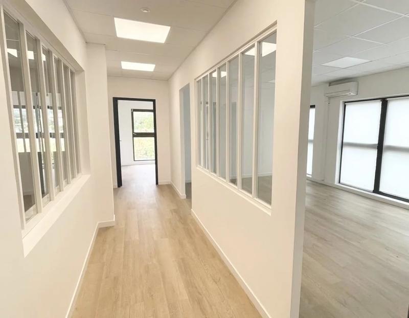 Local commercial - 134 m² - 5 pièces