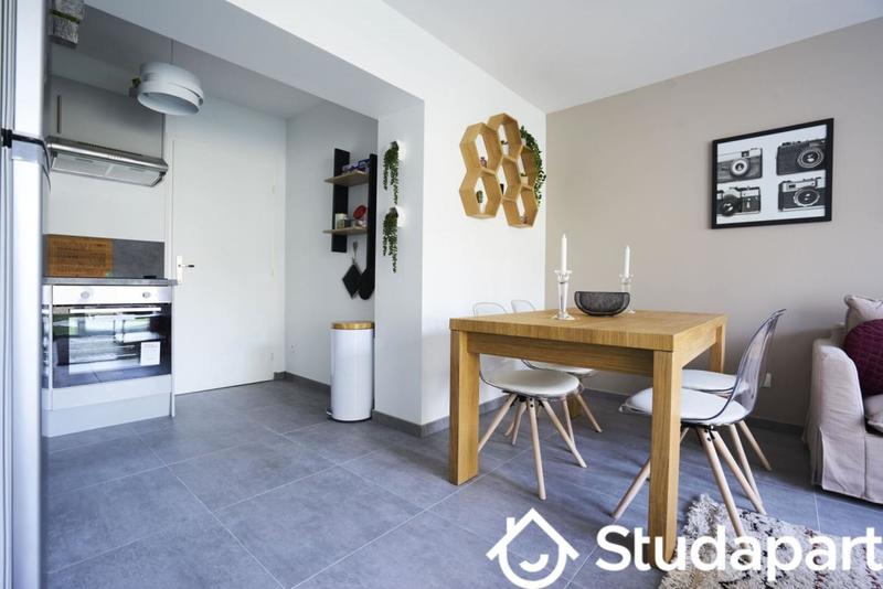 Chambre - 14 m² - 1 pièce