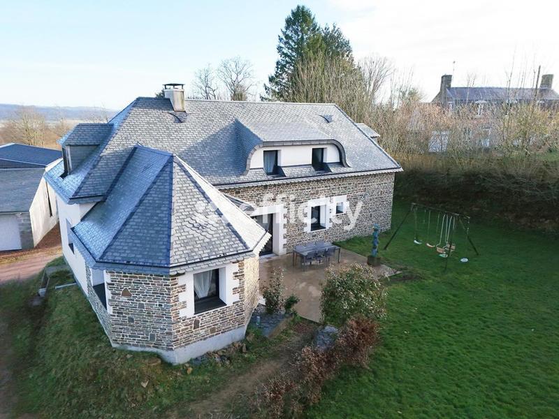 Maison - 166 m² - 7 pièces
