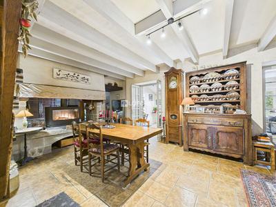 Maison - 120 m² - 8 pièces