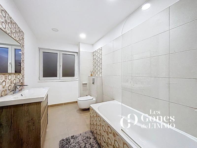 Maison - 123 m² - 5 pièces