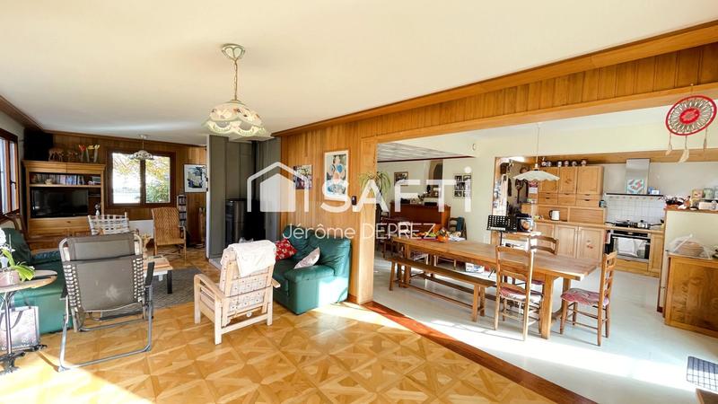 Maison - 180 m² - 10 pièces