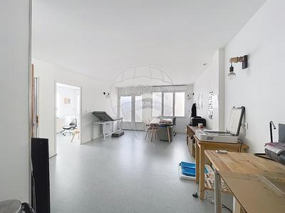 Immeuble - 108 m² - 6 pièces