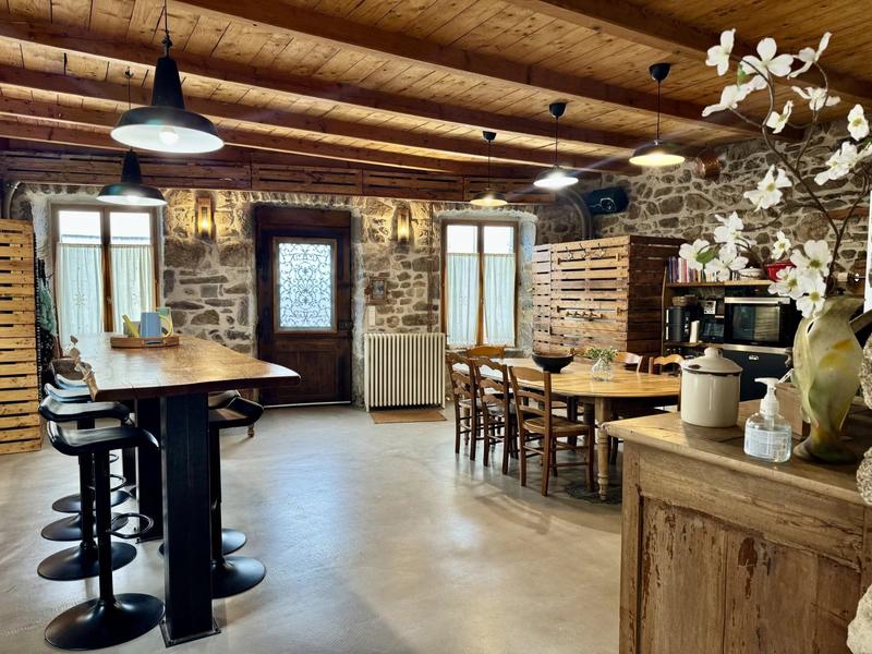 Maison - 195 m² - 6 pièces