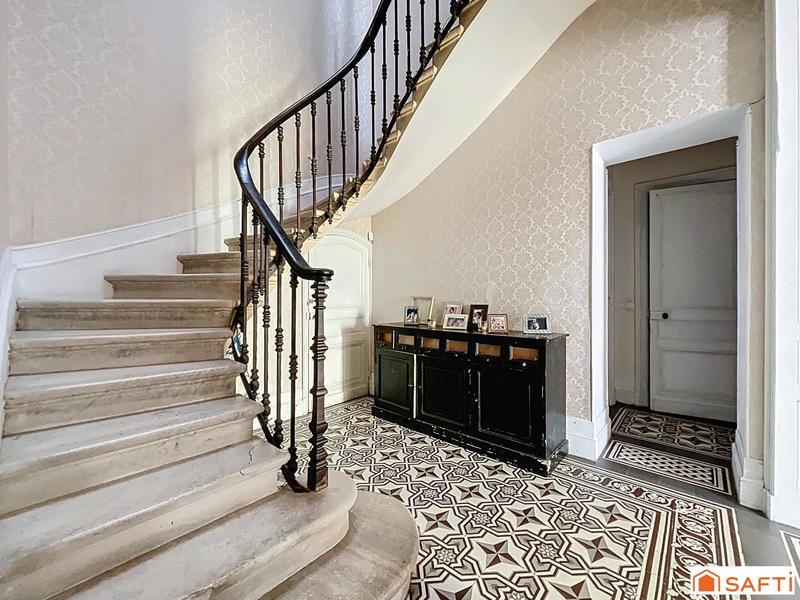 Maison de maîtres - 364 m² - 11 pièces