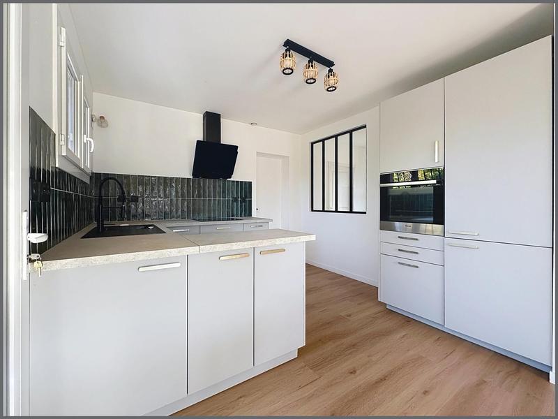 Maison - 123 m² - 6 pièces