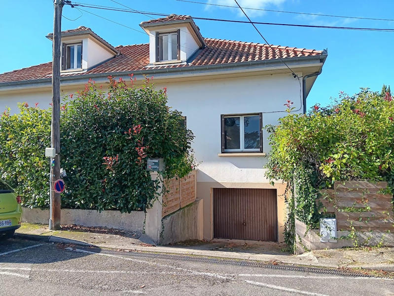Maison - 180 m² - 6 pièces