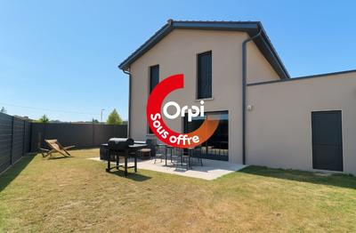 Maison - 97 m² - 4 pièces