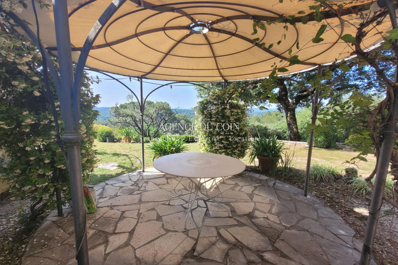 Maison - 200 m² - 4 pièces