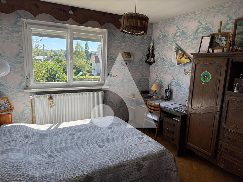 Maison - 205 m² - 10 pièces