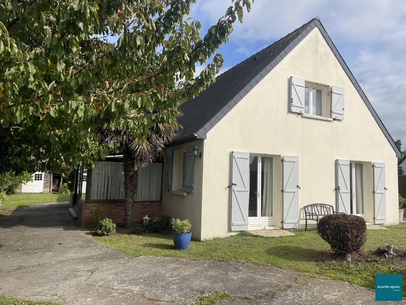 Maison traditionnelle - 128 m² - 7 pièces