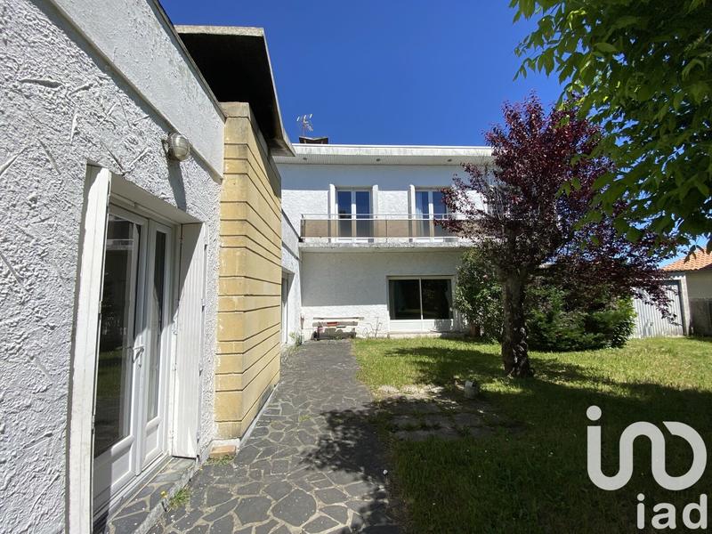 Maison de maîtres - 136 m² - 6 pièces